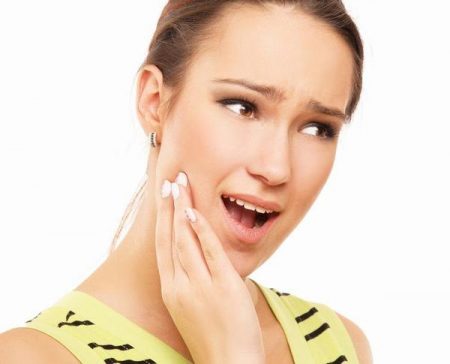 Cạo vôi răng mất bao lâu? Có gây ê buốt răng không? 3