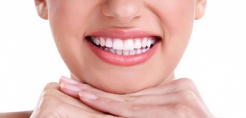Tìm hiểu nguyên nhân gây răng sứ bị thưa và cách khắc phục 1